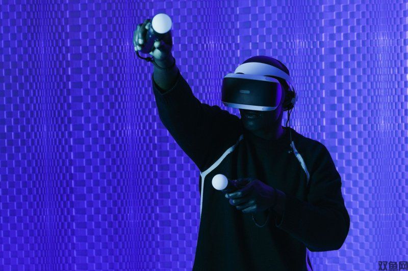 PSVR2销量受挫，《怪猎荒野》PC性能遭吐槽，游戏市场挑战重重
