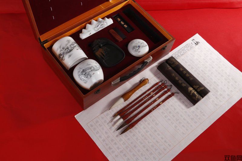 梁山176复古传奇手游