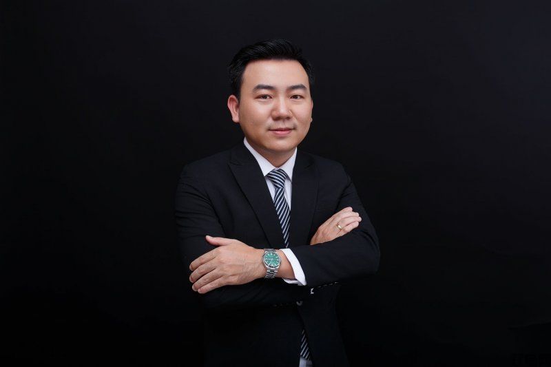 口碑销量双丰收！星球大战《零号连队》IGN拿下9分，登顶全球畅销榜