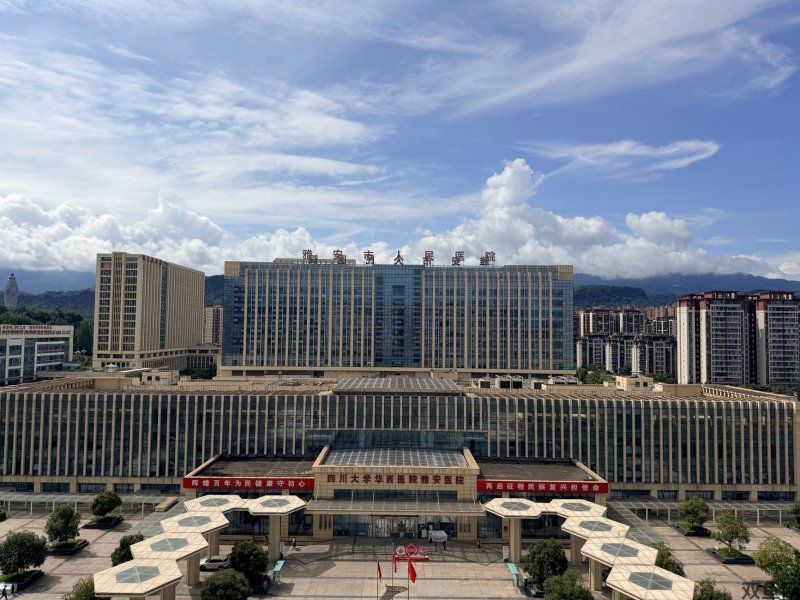 《英雄联盟》敌方频繁越塔怎么办？提前识别包夹与弃塔时机